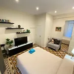 Balmes Bed & Breakfast *