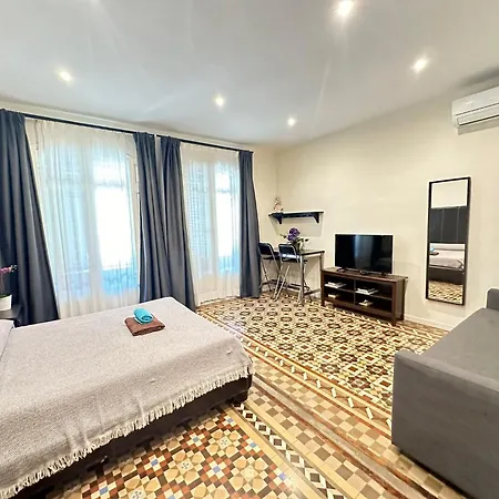 Balmes Bed & Breakfast *