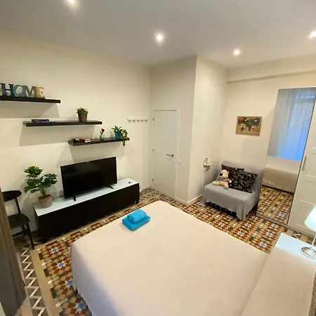 Balmes Bed & Breakfast *